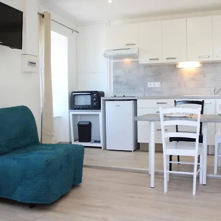 Studio Renove Au Coeur De La Rochelle, Port A Proximite - Fr-1-246-222 דירה